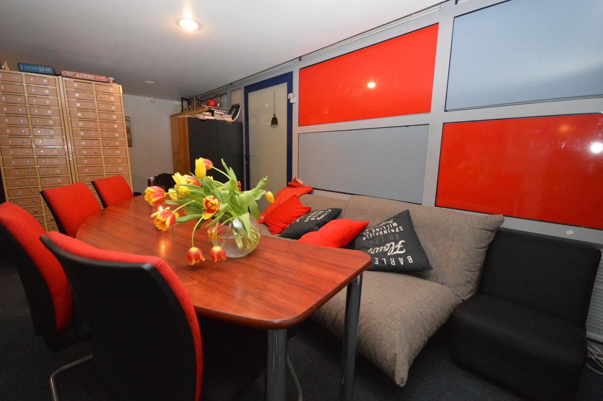 Doma Hostel รีกา ภายนอก รูปภาพ